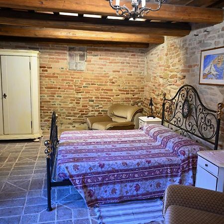 Villa Il Poggio à Mombaroccio Extérieur photo