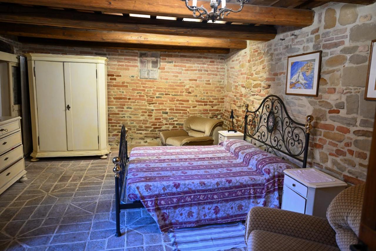Villa Il Poggio à Mombaroccio Extérieur photo