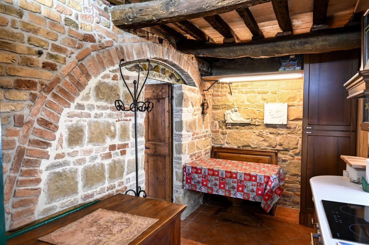Villa Il Poggio à Mombaroccio Extérieur photo