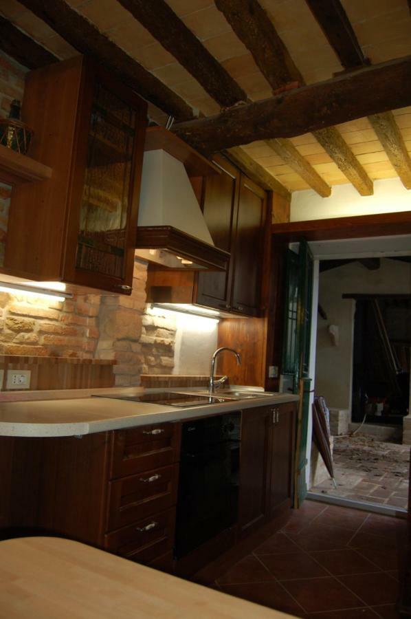 Villa Il Poggio à Mombaroccio Extérieur photo